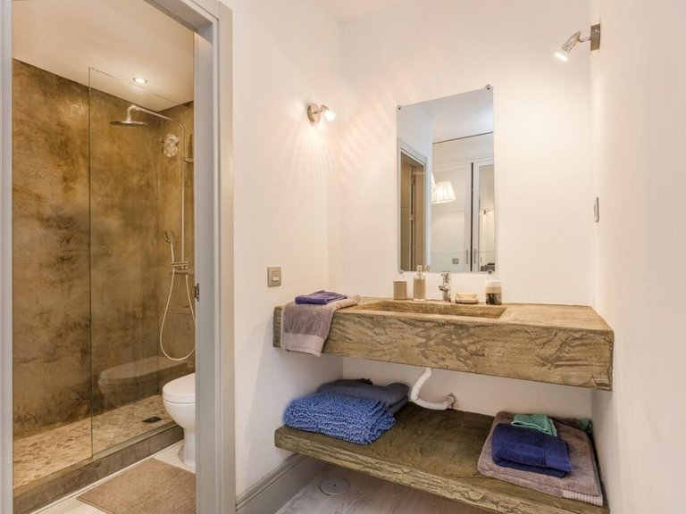 Apartment for Sale in Nueva Andalucía, Malaga 21