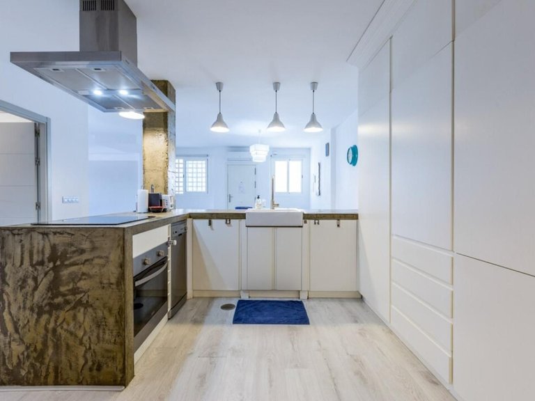 Apartment for Sale in Nueva Andalucía, Malaga 5