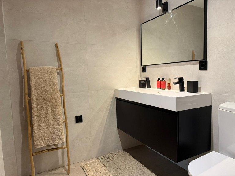 Apartment for Sale in Nueva Andalucía, Malaga 22