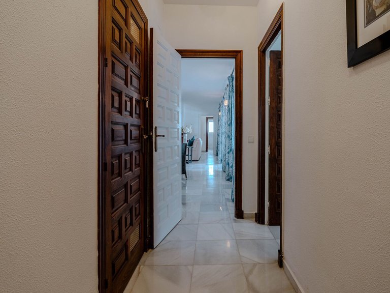 Villa for Sale in El Paraiso, Malaga 29