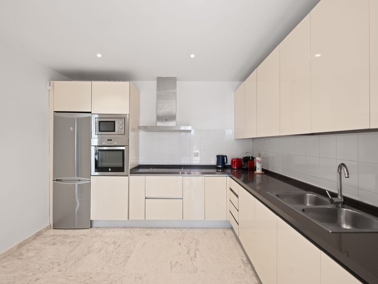 Apartment for Sale in La Mairena, Malaga 16