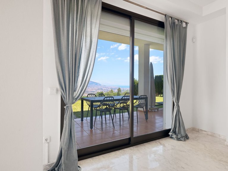 Apartment for Sale in La Mairena, Malaga 31