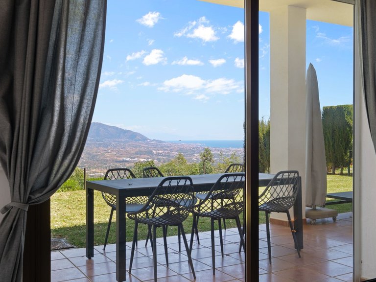 Apartment for Sale in La Mairena, Malaga 33