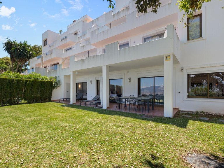 Apartment for Sale in La Mairena, Malaga 37
