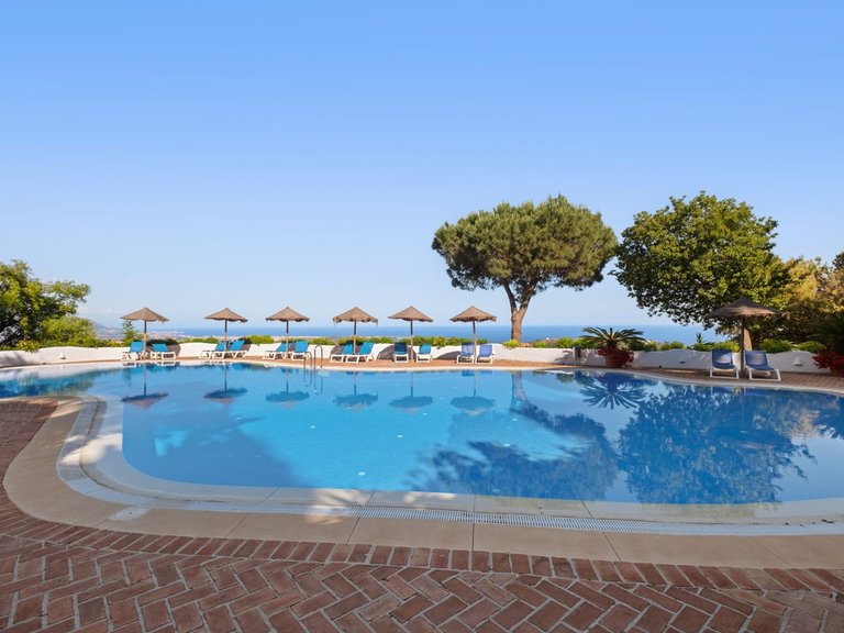 Apartment for Sale in La Mairena, Malaga 46