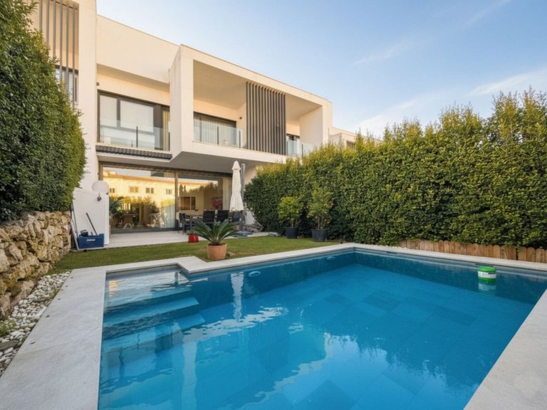 Villa for Sale in San Roque, Cadiz 1