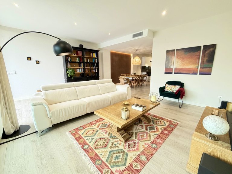 Villa for Sale in San Roque, Cadiz 12