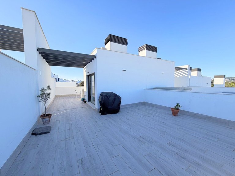 Villa for Sale in San Roque, Cadiz 32