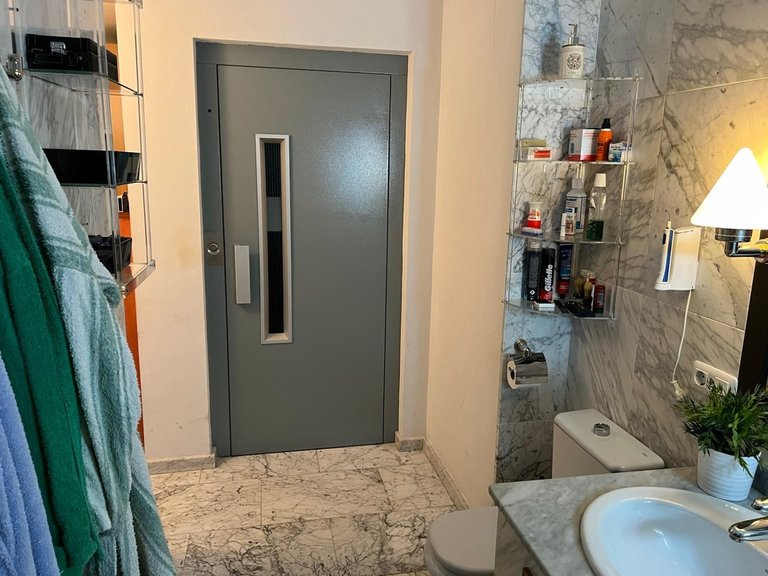 Villa for Sale in Nueva Andalucía, Malaga 16