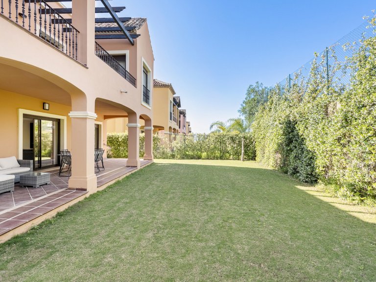 Villa for Sale in Estepona, Malaga 16