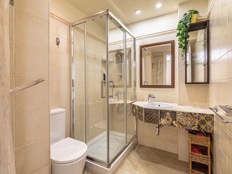 Apartment for Sale in Marbella, Malaga 15