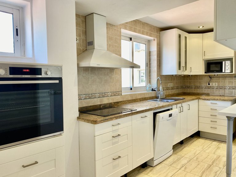 Apartment for Sale in Benalmadena Costa, Malaga 11