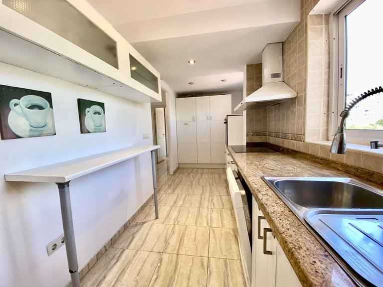 Apartment for Sale in Benalmadena Costa, Malaga 12