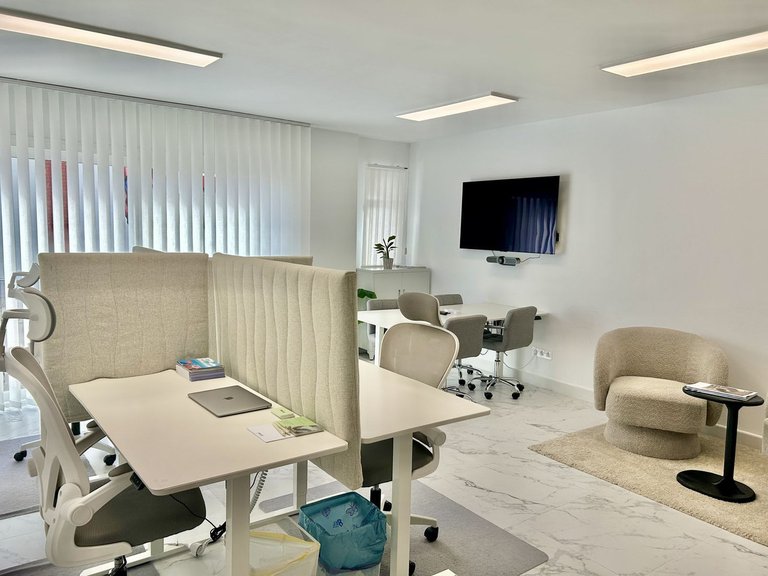 Commercial for Sale in Fuengirola, Malaga 12