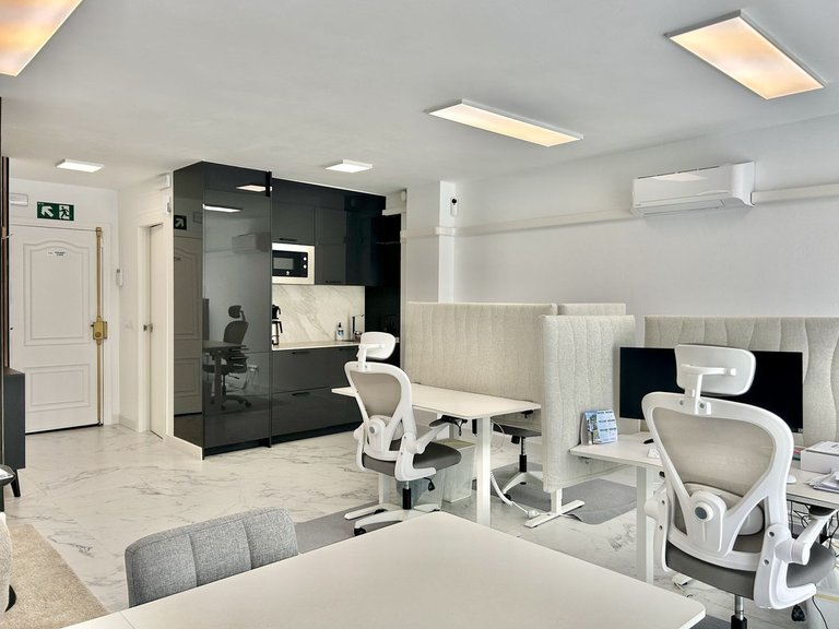 Commercial for Sale in Fuengirola, Malaga 4