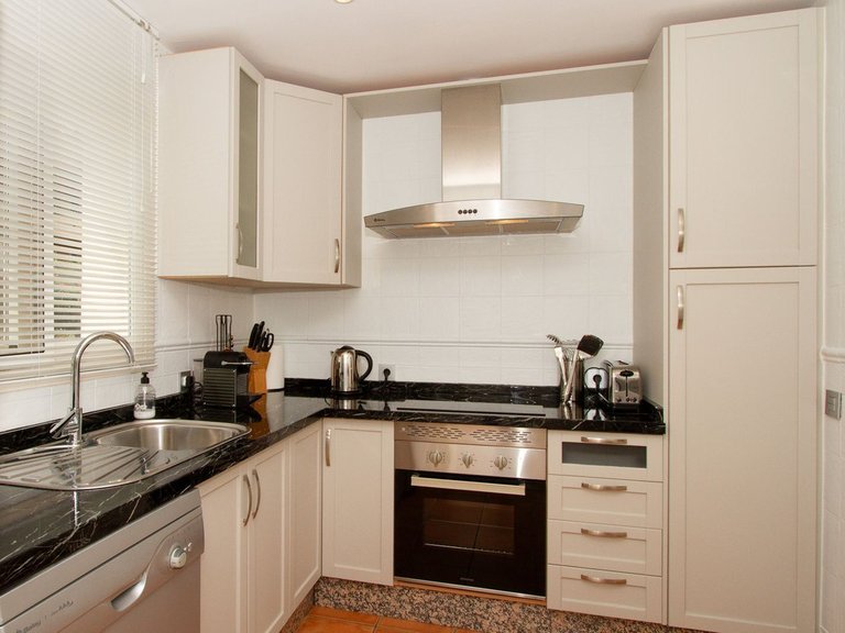 Apartment for Sale in La Mairena, Malaga 2