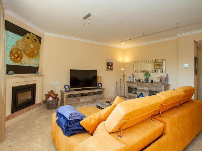 Apartment for Sale in La Mairena, Malaga 21