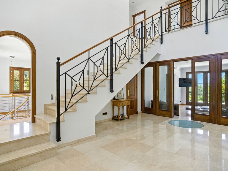 Villa for Sale in Alhaurín El Grande, Malaga 21