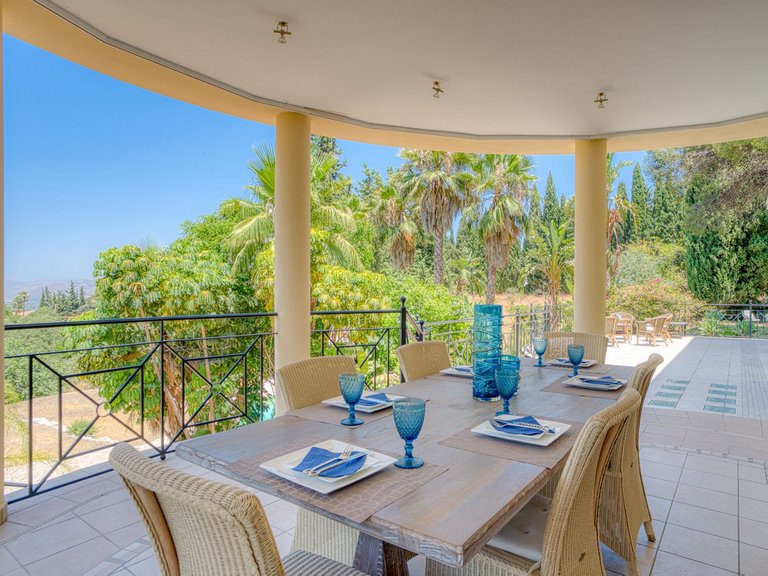 Villa for Sale in Alhaurín El Grande, Malaga 30