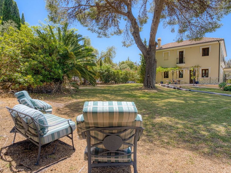 Villa for Sale in Alhaurín El Grande, Malaga 33