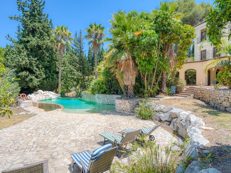Villa for Sale in Alhaurín El Grande, Malaga 38