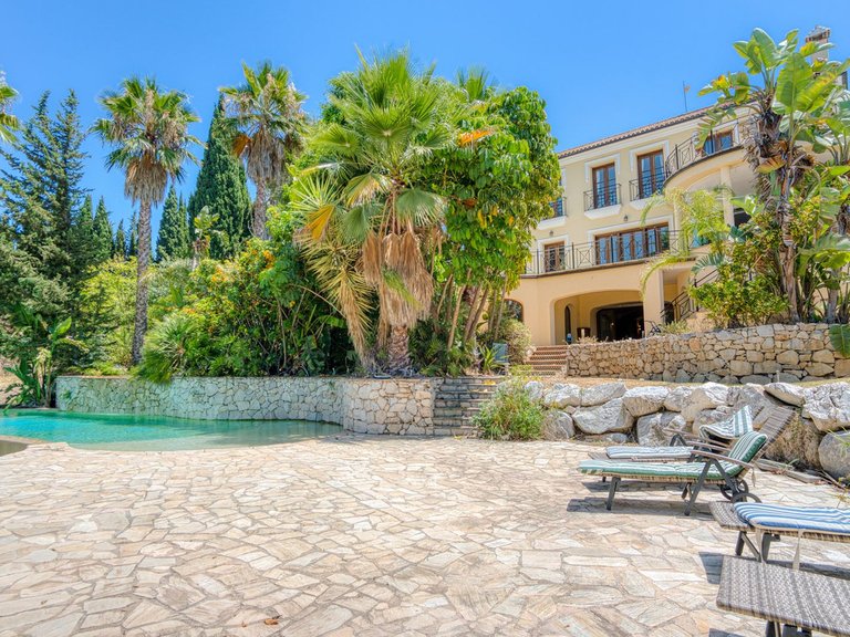 Villa for Sale in Alhaurín El Grande, Malaga 40
