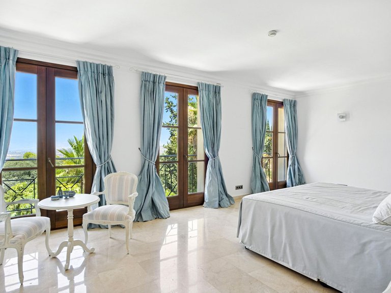 Villa for Sale in Alhaurín El Grande, Malaga 45