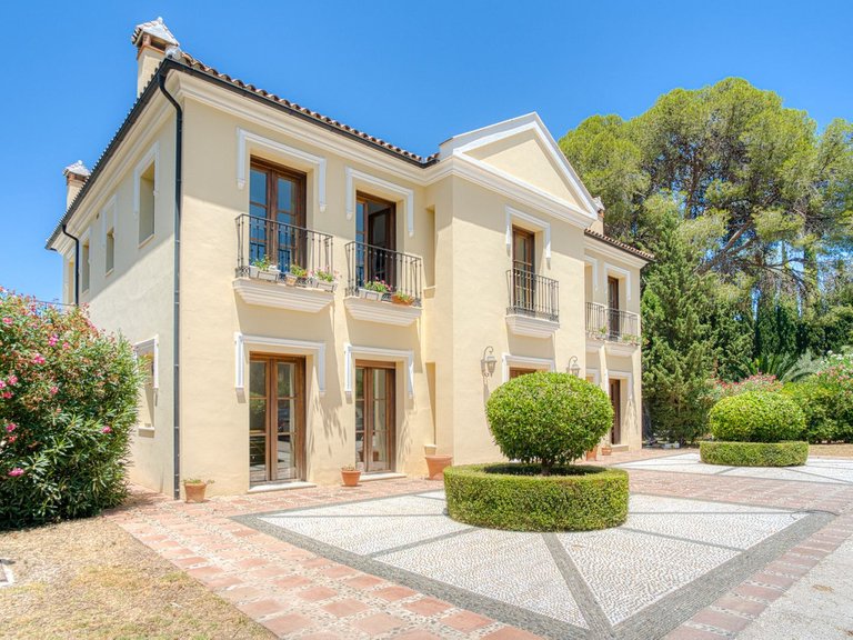 Villa for Sale in Alhaurín El Grande, Malaga 5