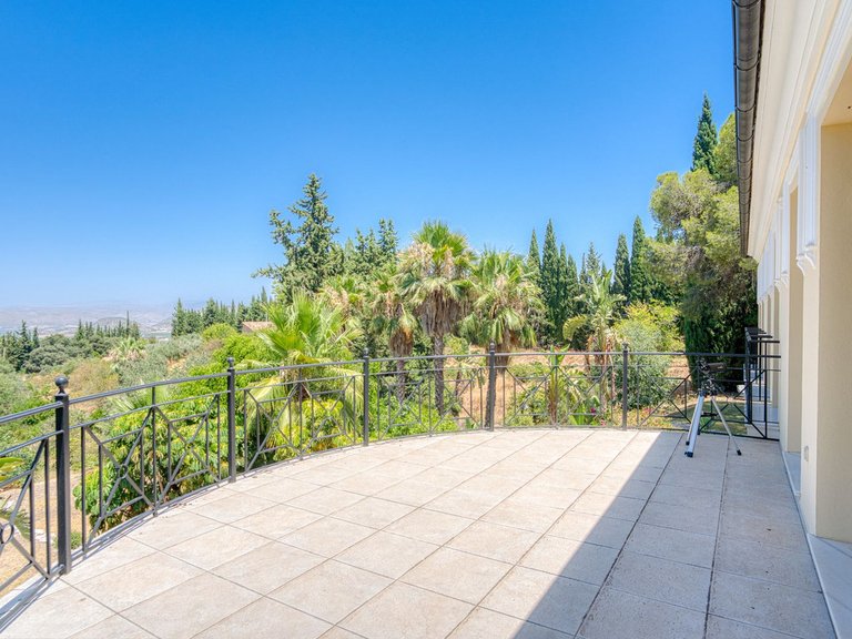 Villa for Sale in Alhaurín El Grande, Malaga 52