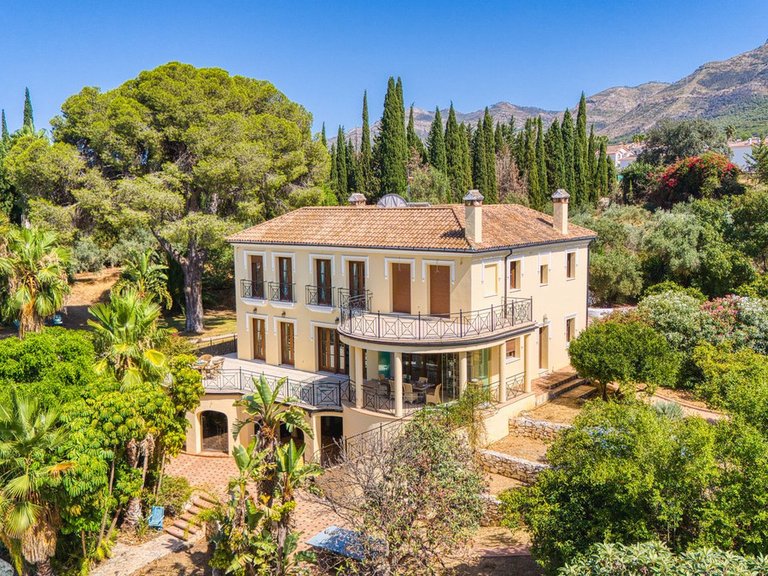 Villa for Sale in Alhaurín El Grande, Malaga 8