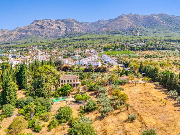 Villa for Sale in Alhaurín El Grande, Malaga 9