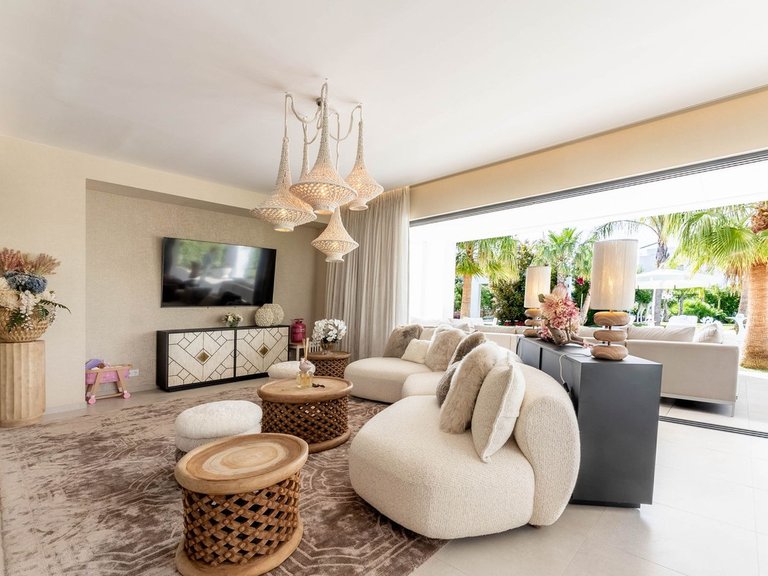 Villa for Sale in La Cala Golf, Malaga 9