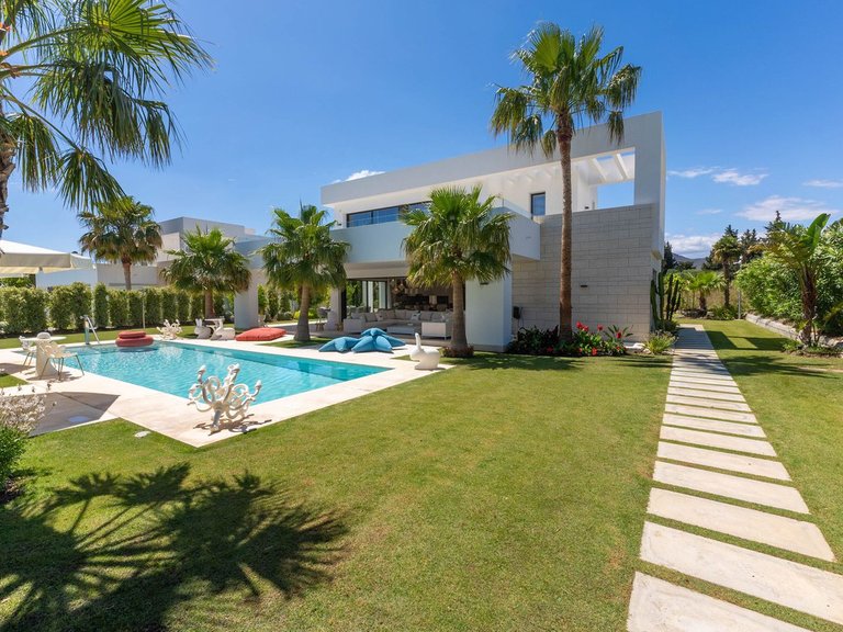 Villa for Sale in La Cala Golf, Malaga 93