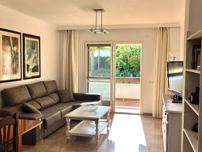 Villa for Sale in Estepona, Malaga 2