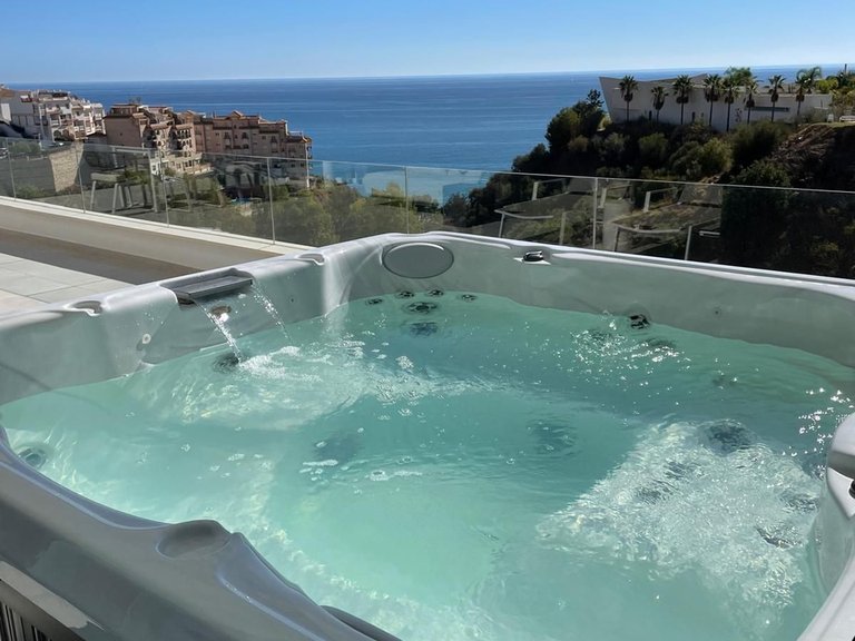 Apartment for Sale in Benalmadena Costa, Malaga 2