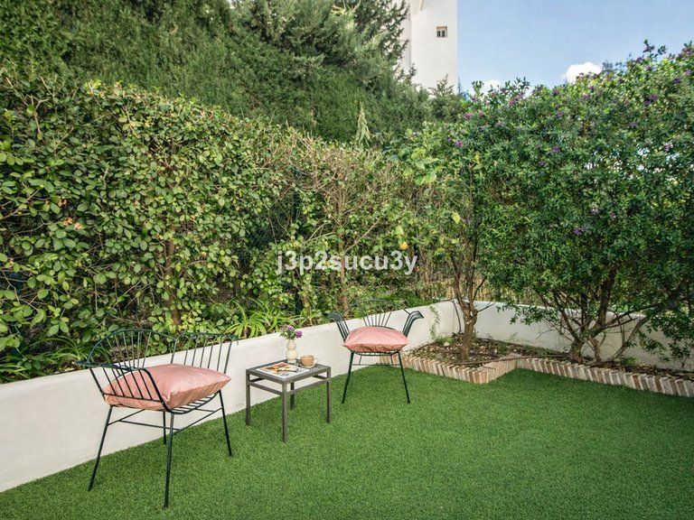 Apartment for Sale in Guadalmina Baja, Malaga 15