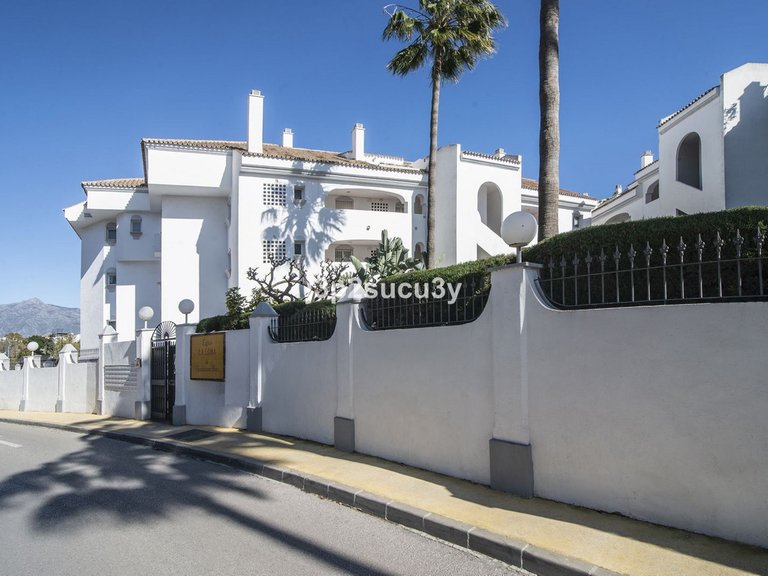 Apartment for Sale in Guadalmina Baja, Malaga 31
