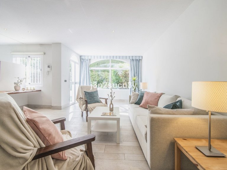 Apartment for Sale in Guadalmina Baja, Malaga 7