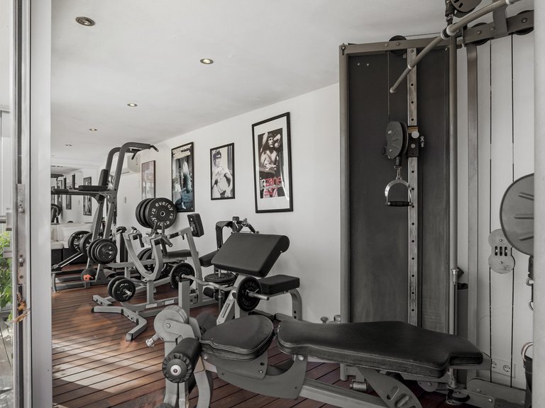 Villa for Sale in Nueva Andalucía, Malaga 27
