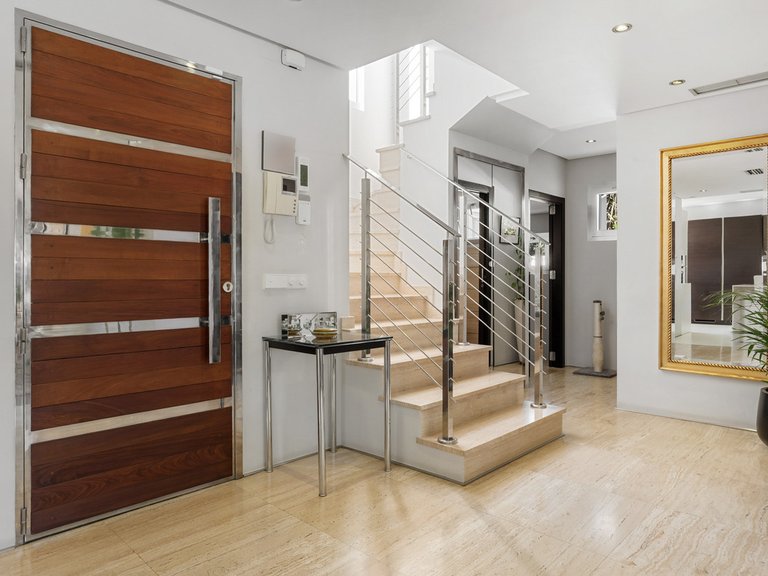 Villa for Sale in Nueva Andalucía, Malaga 4