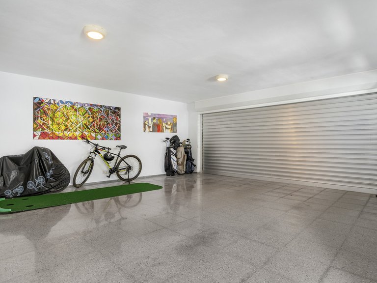 Villa for Sale in Nueva Andalucía, Malaga 43