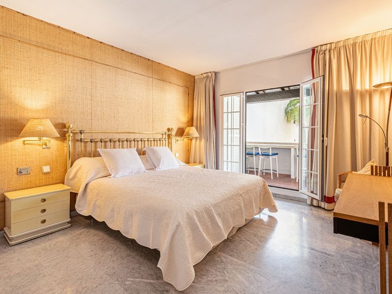 Apartment for Sale in Marbella, Malaga 11