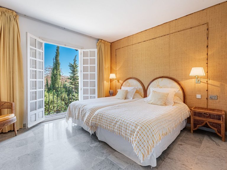 Apartment for Sale in Marbella, Malaga 12