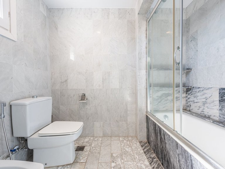 Apartment for Sale in Marbella, Malaga 14