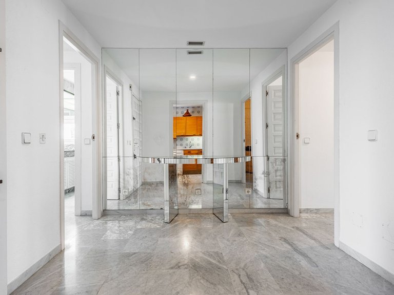 Apartment for Sale in Marbella, Malaga 15