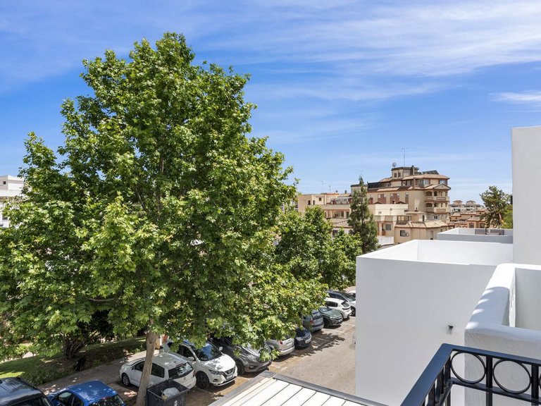 Villa for Sale in Estepona, Malaga 1