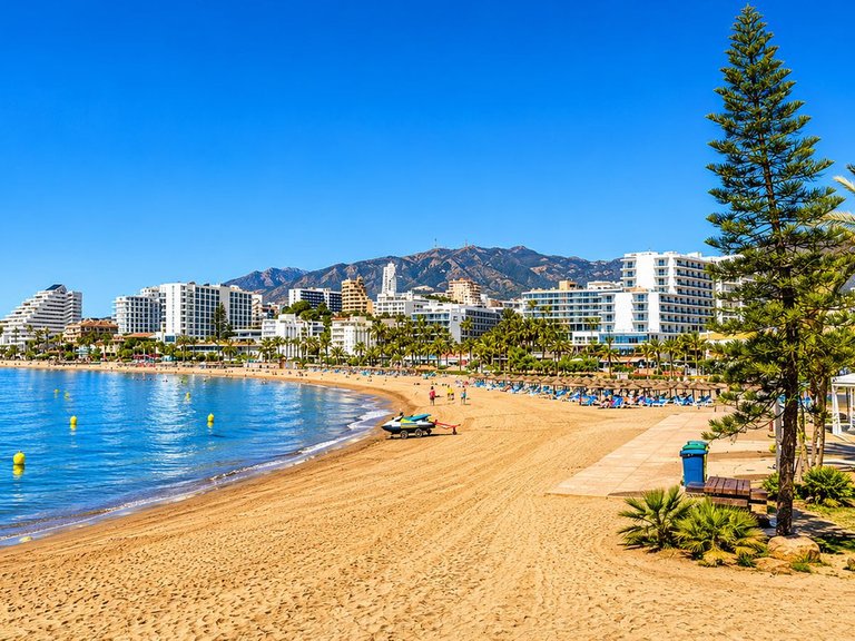Apartment for Sale in Benalmadena Costa, Malaga 1