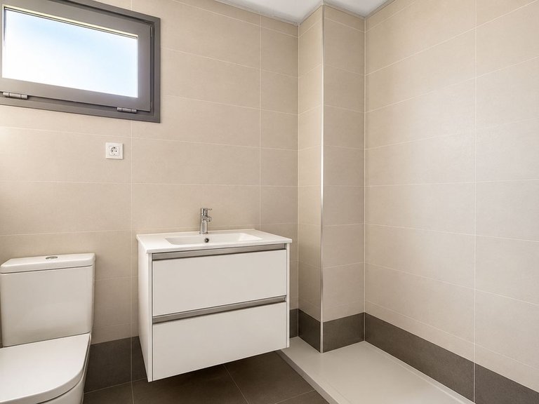Apartment for Sale in Benalmadena Costa, Malaga 11