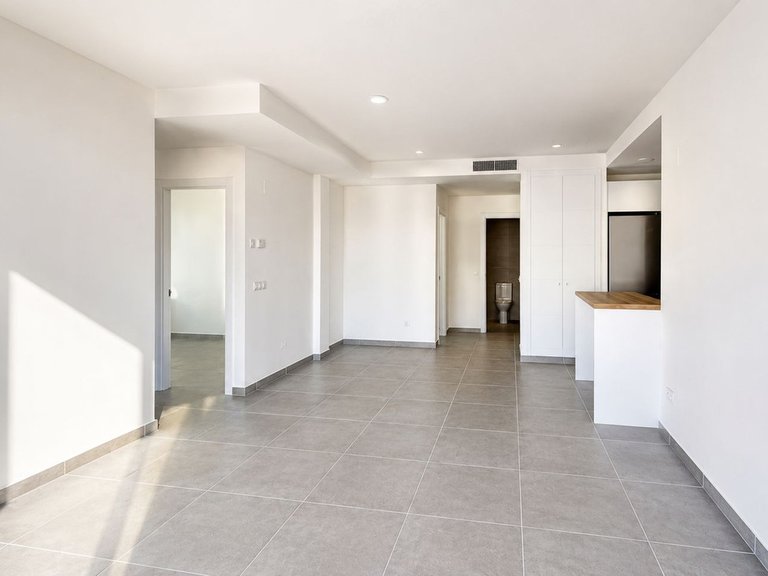 Apartment for Sale in Benalmadena Costa, Malaga 7
