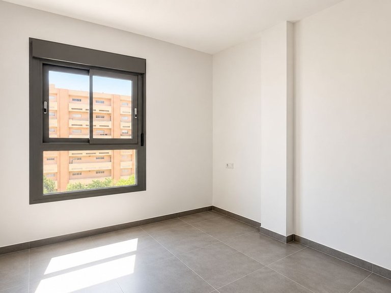 Apartment for Sale in Benalmadena Costa, Malaga 9